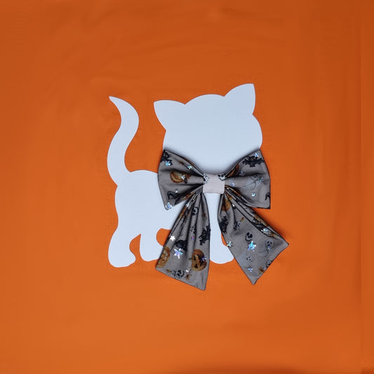 Large Sailor Bowtie - Pumpkins and Bats covered in black lace