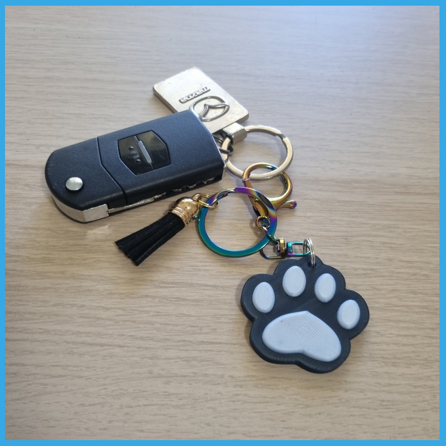 3D Printed Paw Print Keychain - White