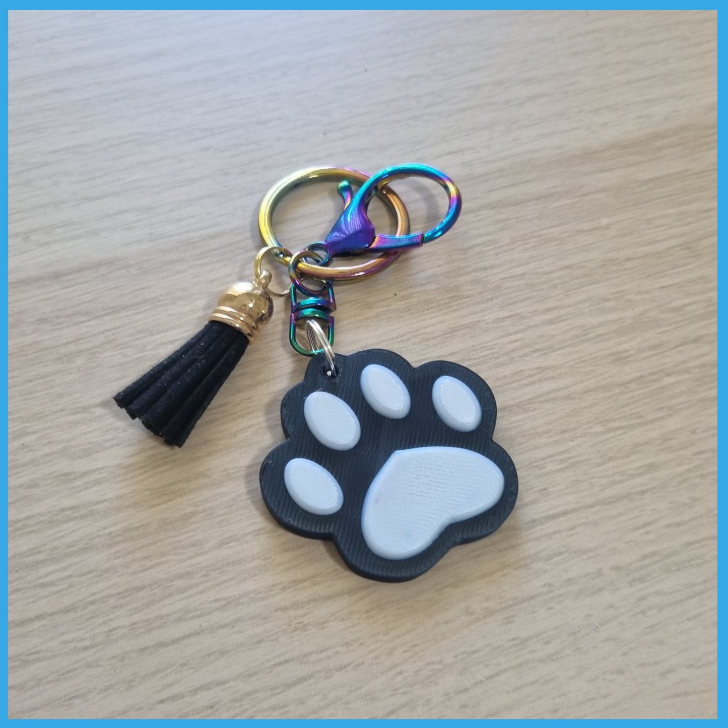 3D Printed Paw Print Keychain - White
