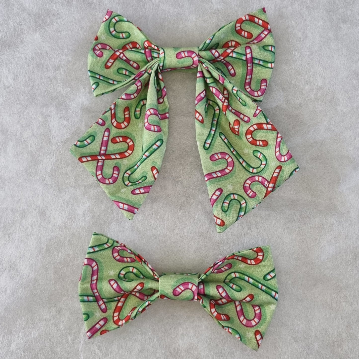 Green with Colourful Candy Cane Pattern Bowties - Large